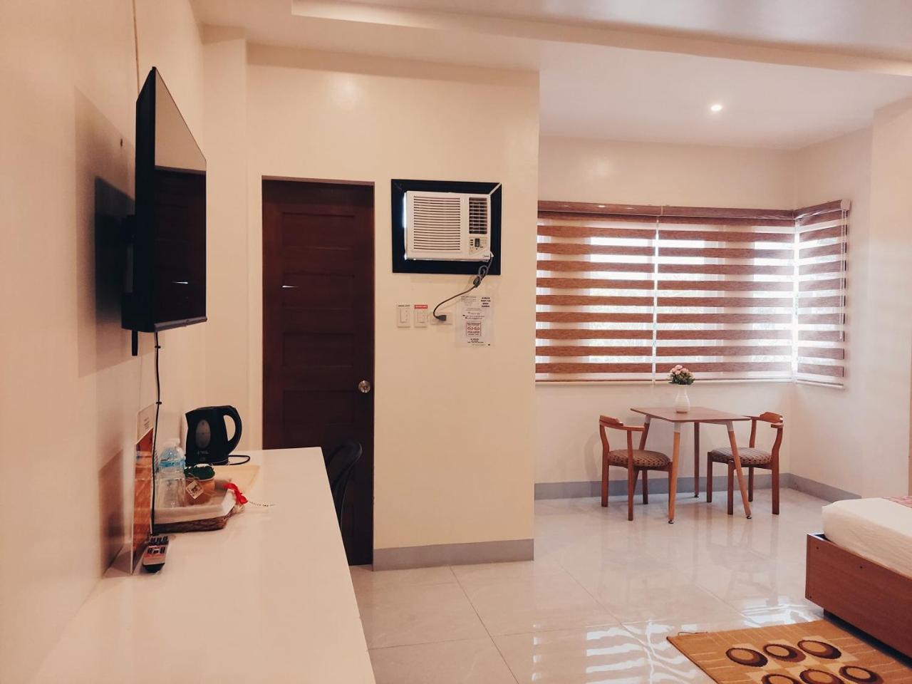 Aurelle Inn Legazpi Exterior photo